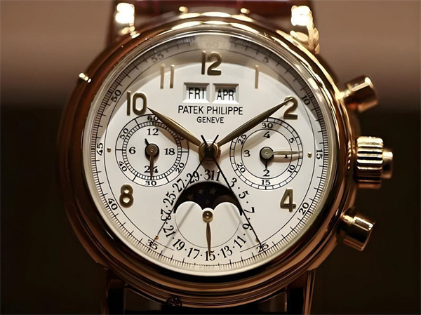 百达翡丽腕表表壳坏了处理办法盘点(图) 百达翡丽腕表表壳坏了处理办法盘点(图)