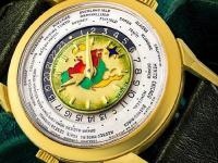 百达翡丽进水内屏有水雾怎么办