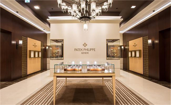 百达翡丽手表表盘有划痕处理方法(图) 百达翡丽手表表盘有划痕处理方法(图)