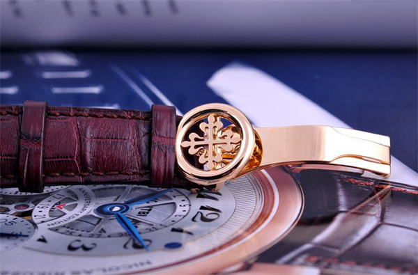 小刷子+软布百达翡丽焕然一新的秘密武器（图）